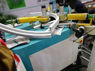 Κίνα Αυτοματοποιημένη CNC μηχανή παραθύρων PVC Upvc για την κάμπτοντας μηχανή τόξων πορτών/αργιλίου προμηθευτής