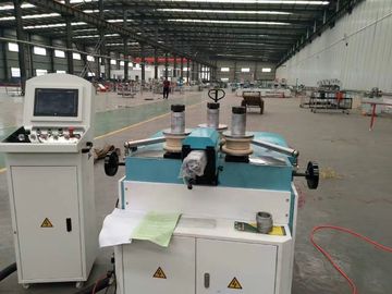 Κίνα 3 CNC άξονα κάμπτοντας μηχανή ρόλων αργιλίου/καμμμένη σχεδιάγραμμα κάμπτοντας μηχανή αργιλίου για τα παράθυρα αλουμινίου προμηθευτής